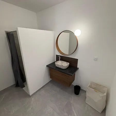 Superbe Maison D Artiste Avec Patio Centre