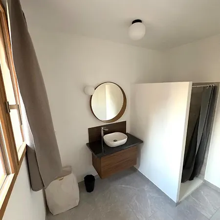 Superbe Maison D Artiste Avec Patio Centre Hébergement de vacances